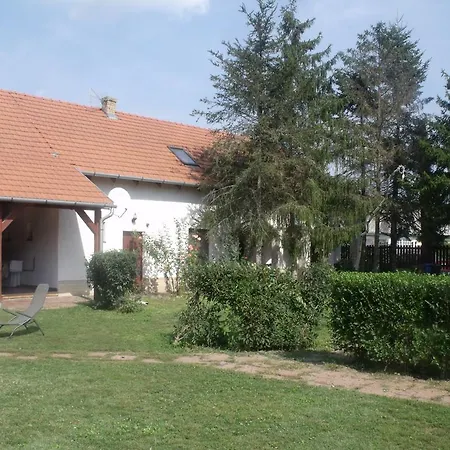 Pensjonat Balazs Vendeghaz Tiszabábolna
